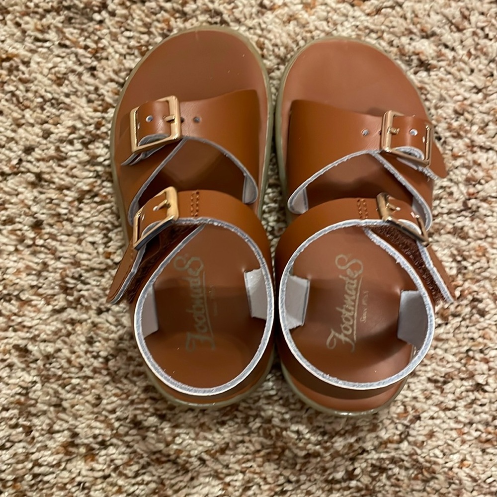 Footmates